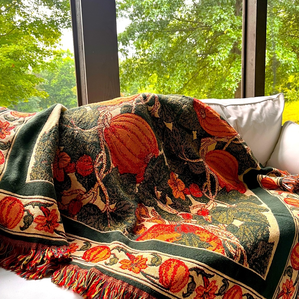 Autumn Harvest Tapestry Throw Blanket/never used